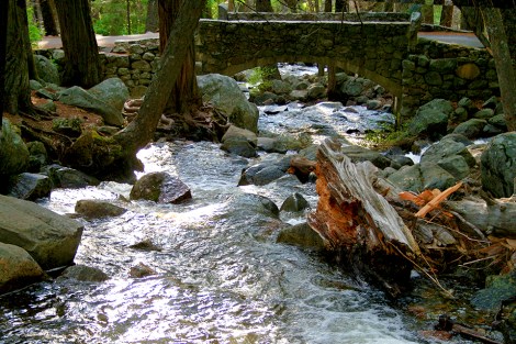 Yosemite Stream 960